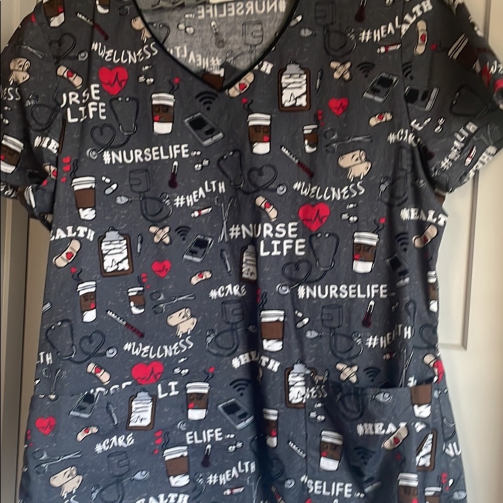 Scrub top